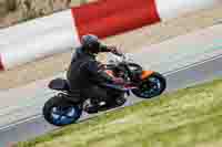 cadwell-no-limits-trackday;cadwell-park;cadwell-park-photographs;cadwell-trackday-photographs;enduro-digital-images;event-digital-images;eventdigitalimages;navarra;no-limits-trackdays;peter-wileman-photography;racing-digital-images;trackday-digital-images;trackday-photos